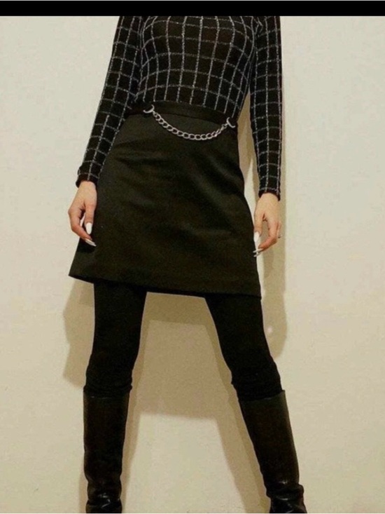 Milly Dresses & Skirts - Milly Black A-Line Mini Skirt with Silver Chain Accent